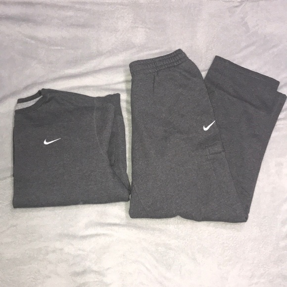 mens nike tracksuit set